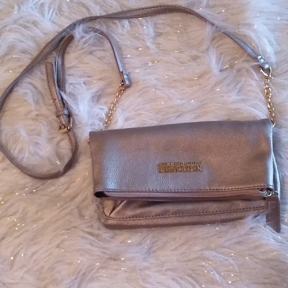 Kenneth Cole - Picture 1 of 3